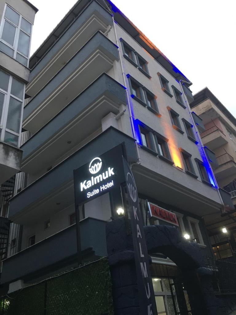 Kalmuk Suit ทรับซอน ภายนอก รูปภาพ