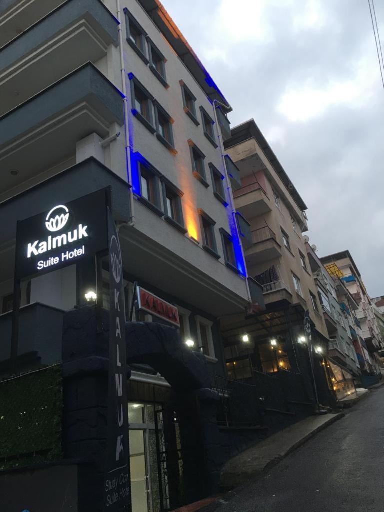 Kalmuk Suit ทรับซอน ภายนอก รูปภาพ